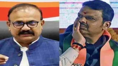 देवेंद्र फडणवीस यांच्यावर टीका करताना काँग्रेस नेते हर्षवर्धन सपकाळ.