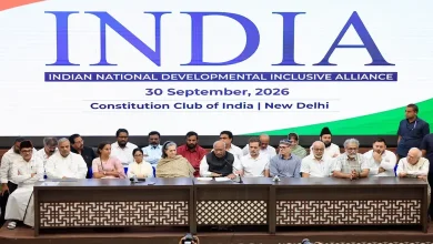 निवडणूक आयोग आणि EVM विरोधात पत्रकार परिषदेत बोलताना INDIA आघाडीचे नेते