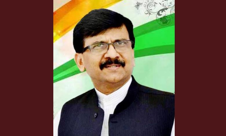 तुकाराम मुंडेंच्या FDA विभागावर संजय राऊतांचे गंभीर आरोप; ‘कारवाईच्या आड वसुली’चा दावा