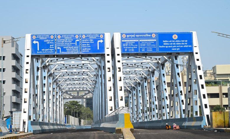 विद्याविहार रेल्वे स्थानकावरील उड्डाणपूल आणि अंतिम टप्प्यातील कामे.