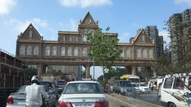 मुंबईतील टोलनाक्यावर वाहनांची रांग