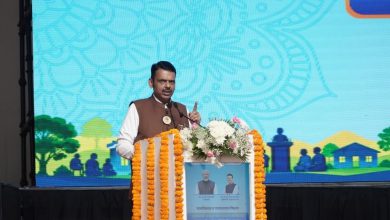 नाशिक येथे 'मुख्यमंत्री समृद्ध पंचायत राज अभियान' कार्यक्रमात मार्गदर्शन करताना मुख्यमंत्री देवेंद्र फडणवीस.