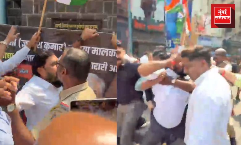 ज्ञानेश कुमार यांच्याविरोधातील सह्यांच्या मोहिमेदरम्यान मनसे कार्यकर्त्यांना ताब्यात घेताना साकीनाका पोलीस.