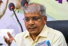 महाराष्ट्र विधान परिषद निवडणुकीसाठी वंचित बहुजन आघाडीचे अध्यक्ष प्रकाश आंबेडकर